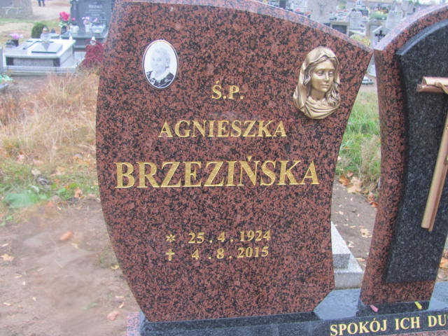 Bernadeta Brzezińska 1952 Sławianowo - Grobonet - Wyszukiwarka osób pochowanych